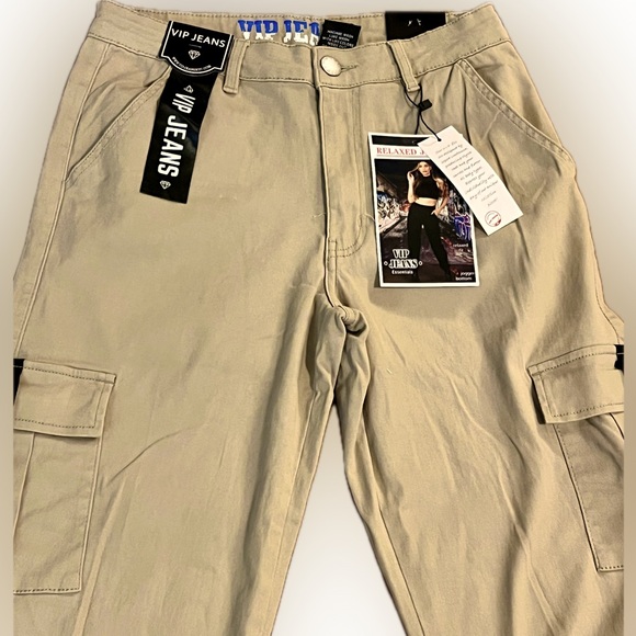 VIP Jeans Relaxed Joggers Essentials Khaki Relaxed Size 9/10 Stretch Cargos NWT - Picture 10 of 15